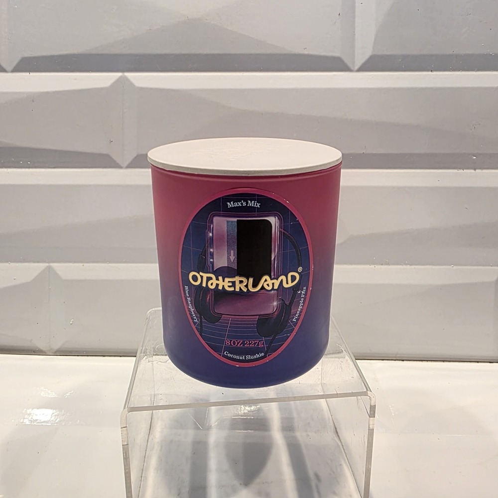 Stranger Things  Max's Mix  Otherland Scented Candle 8oz Netflix Coconut Slushie